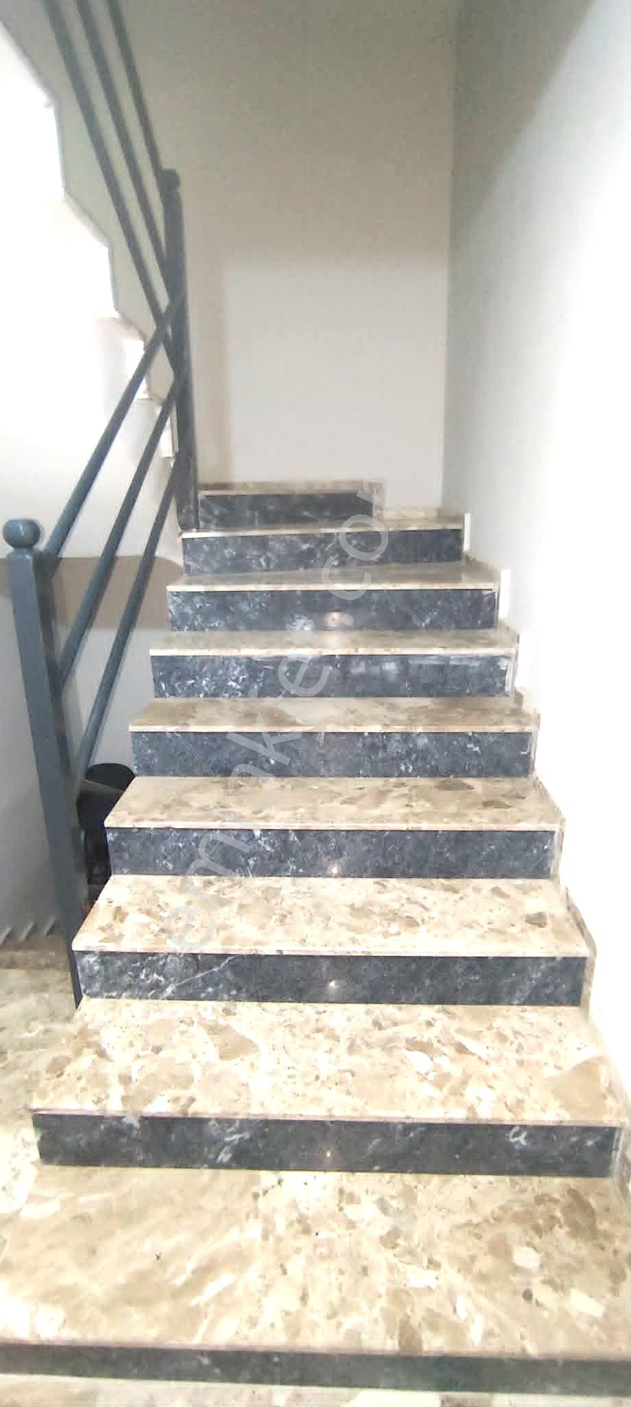 İlbadı Mahallesinde 3 Katlı Binanın 3. Katı 3 Yıllık 2+1/90 M2 Daire 3.700.000 Tl Satılıktır - Görsel 19
