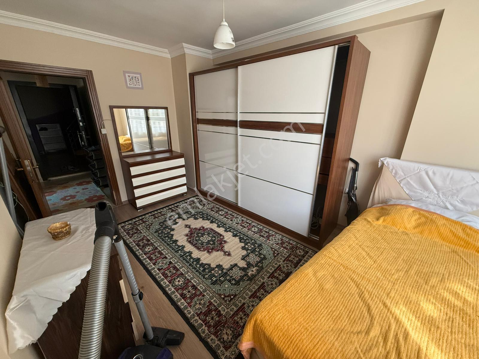 Stm Emlaktan 17 Eylül Mahnde Kiralık 1+1 Eşyalı Ara Kat Daire - Görsel 5