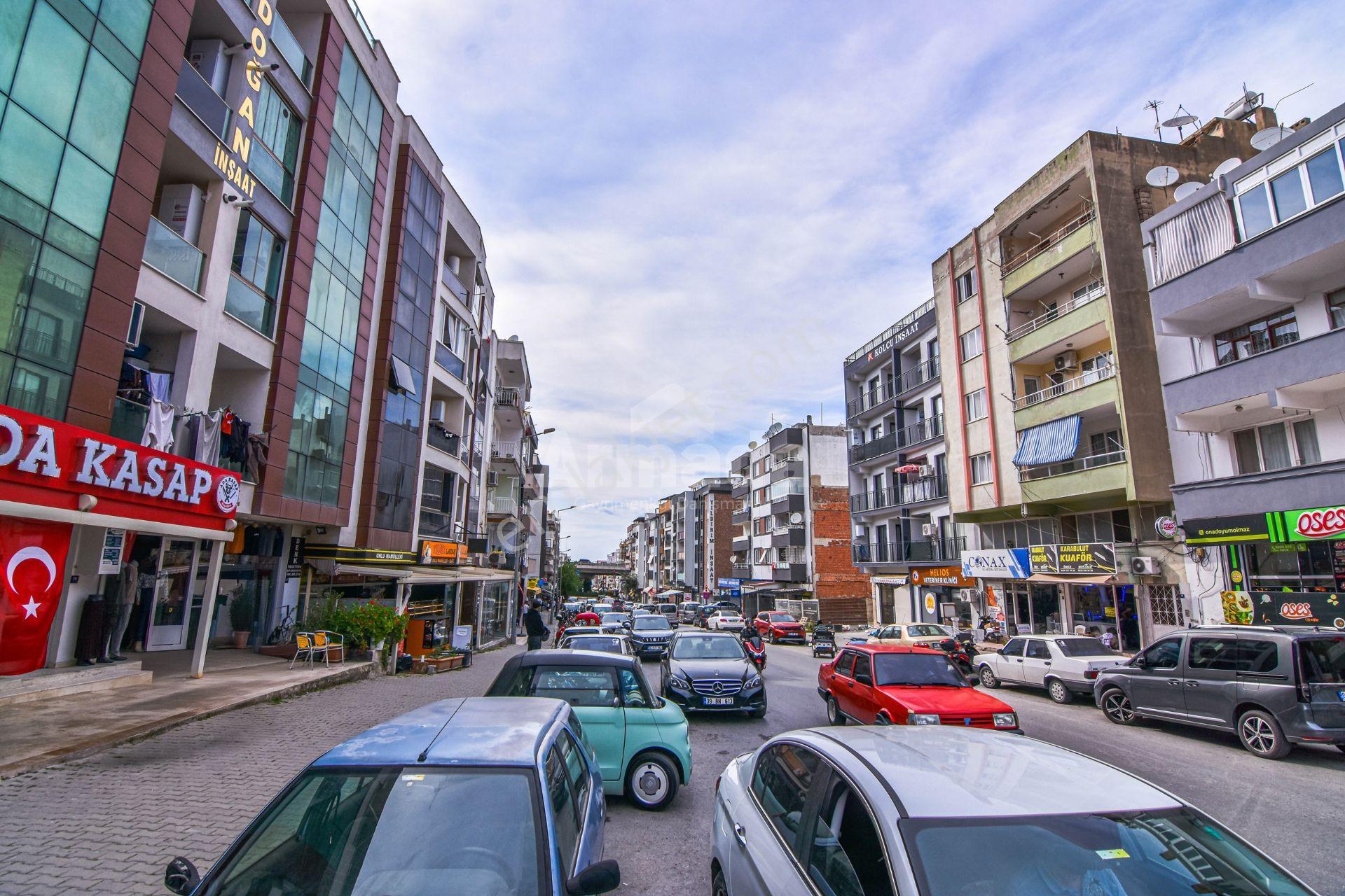 Kuşadası Merkeze Yakın Tam Tadilatlı Ferah 2+1 Satılık Daire - Görsel 21