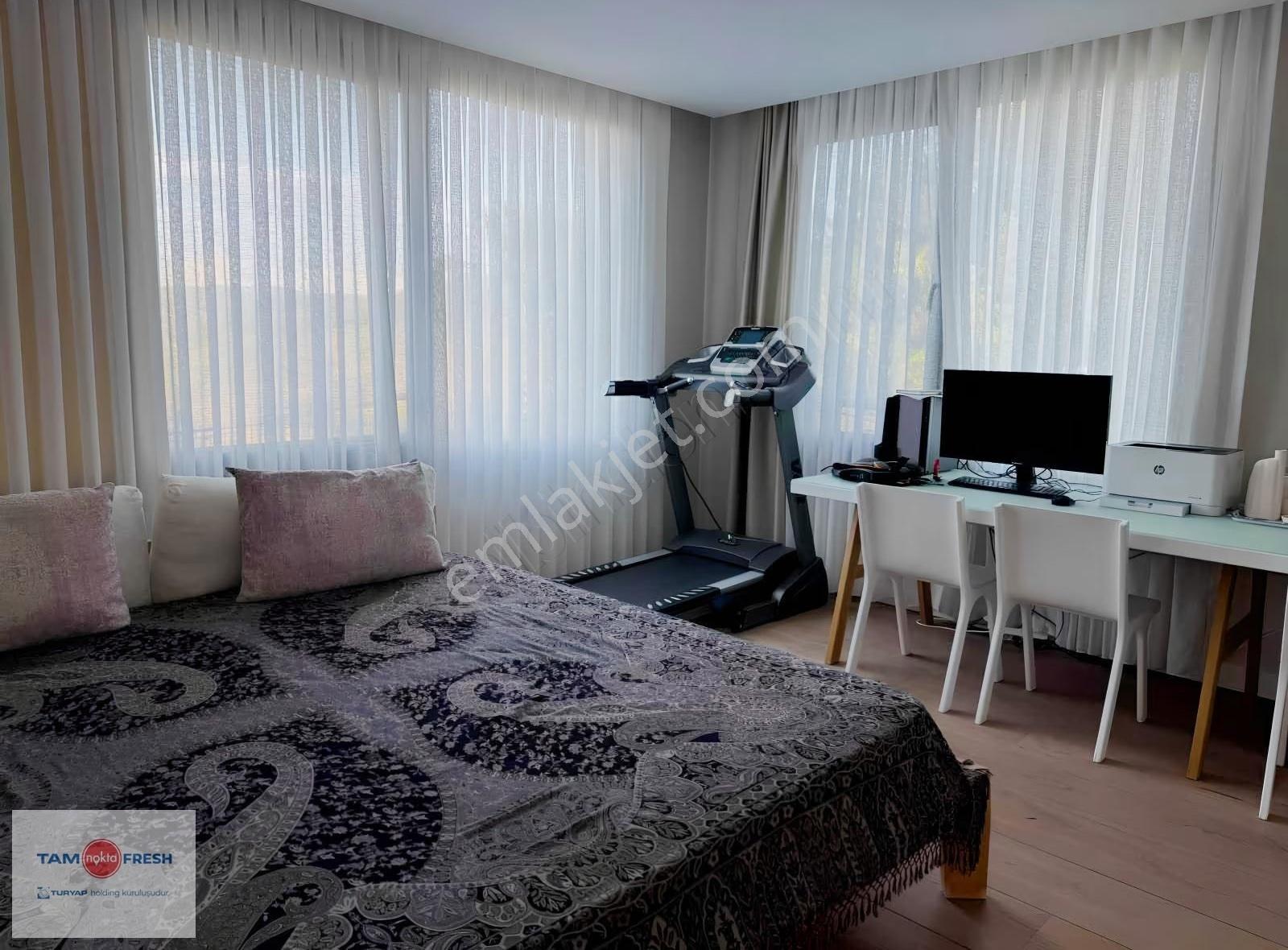 Kekliktepe'de Güvenlikli Site İçinde Kiralık Villa - Görsel 21