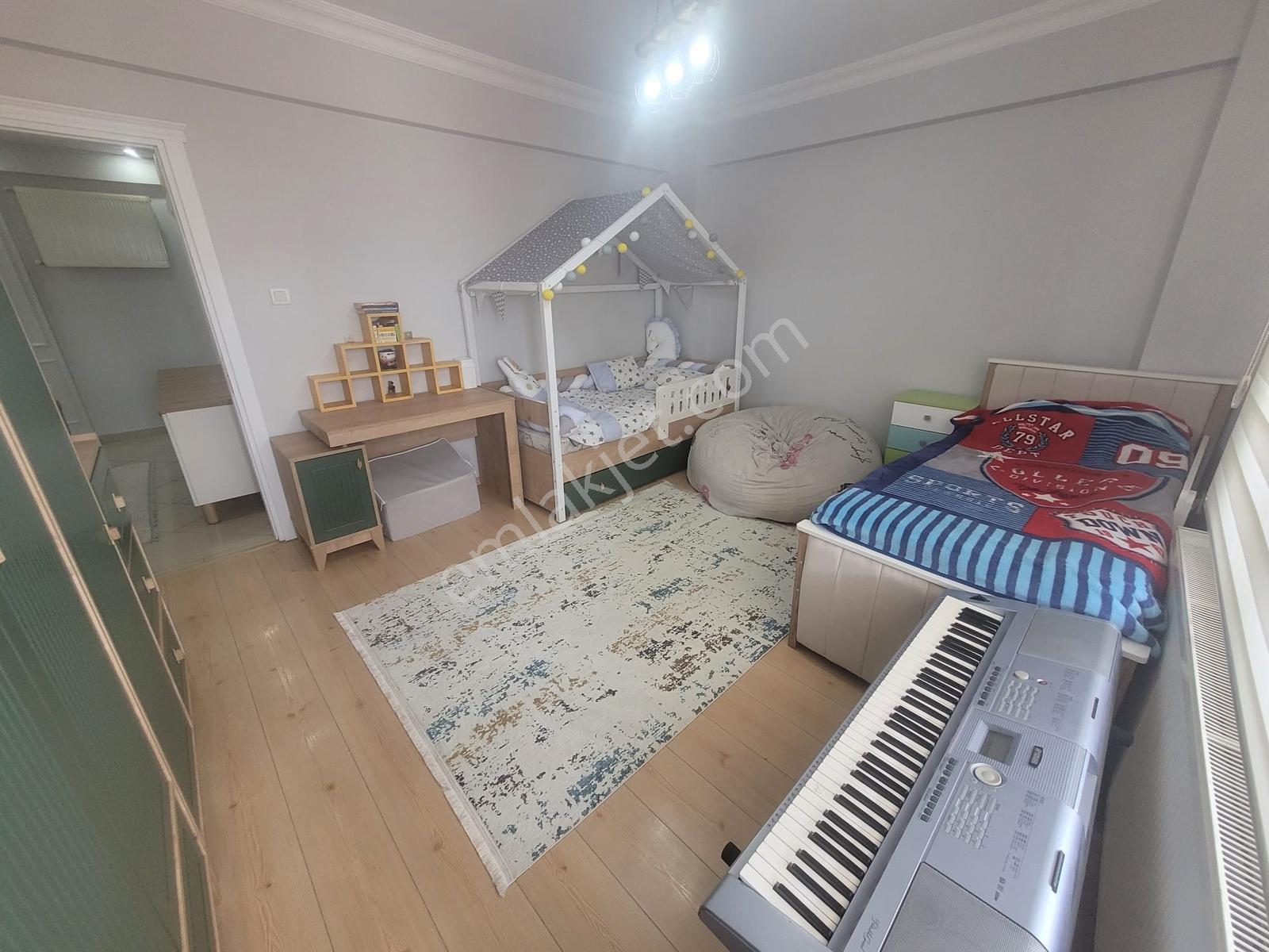Ümraniye Merkezde Cadde Üstü Her Katta Tek Daire Büyük 3+1 Daire - Görsel 18