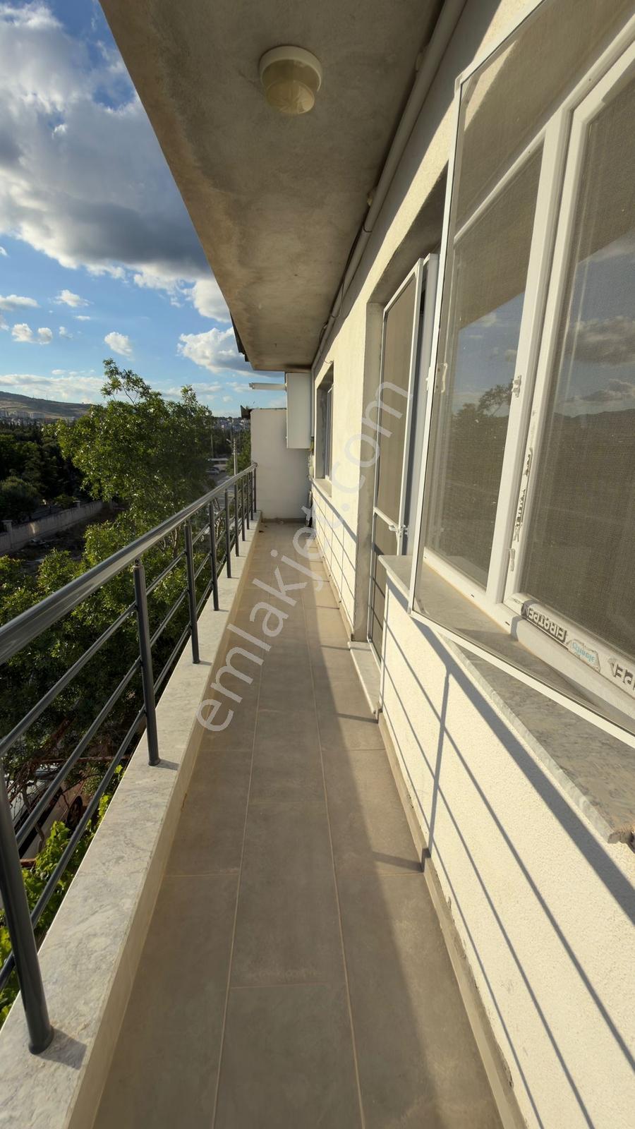 Fatih Mahallesinde Tamamen Yeni Yapılmış Ferah Kiralık Daire - Görsel 30