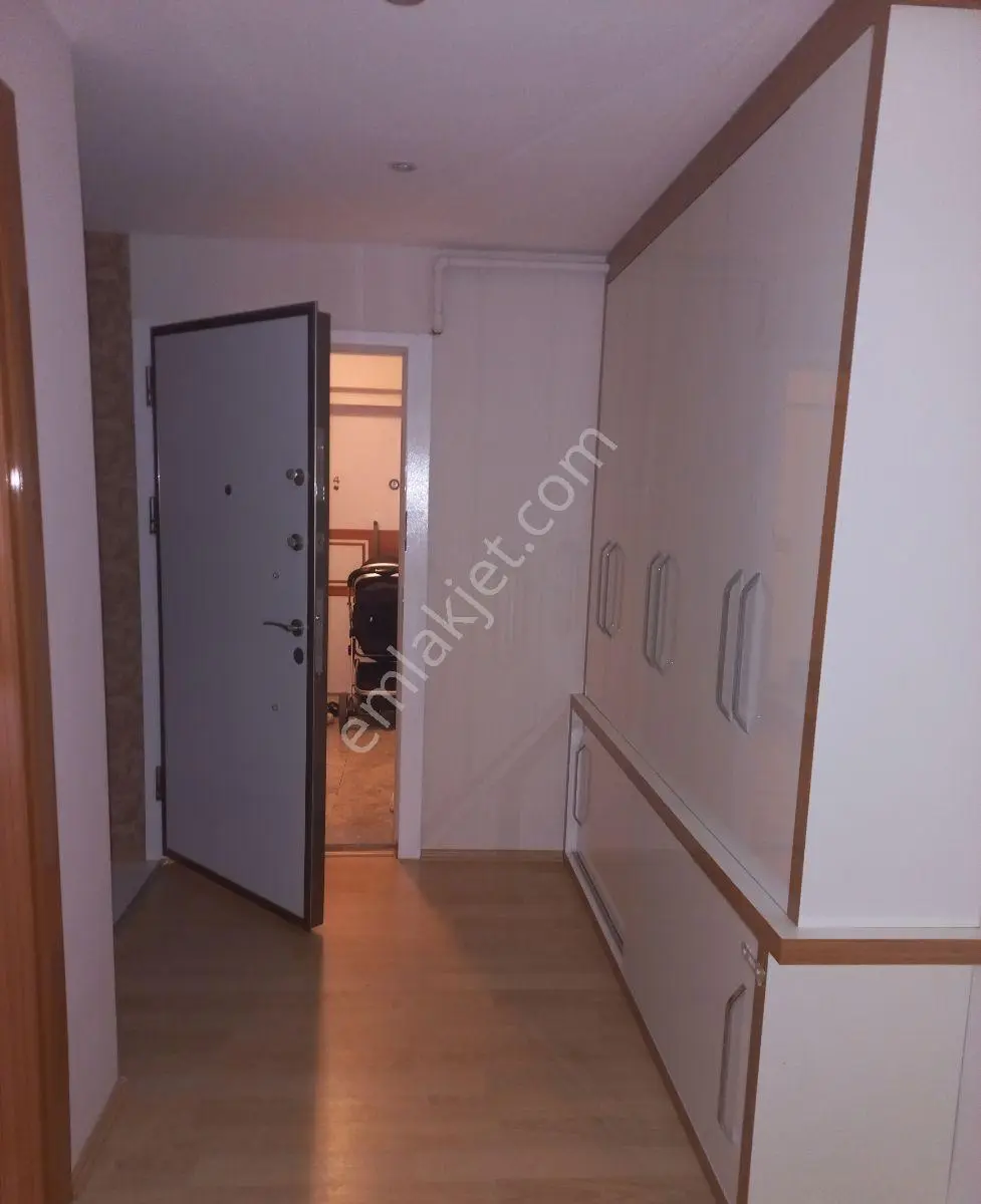 Emek Caddesinde Kiralık 3+1 Arakat Daire... - Görsel 2