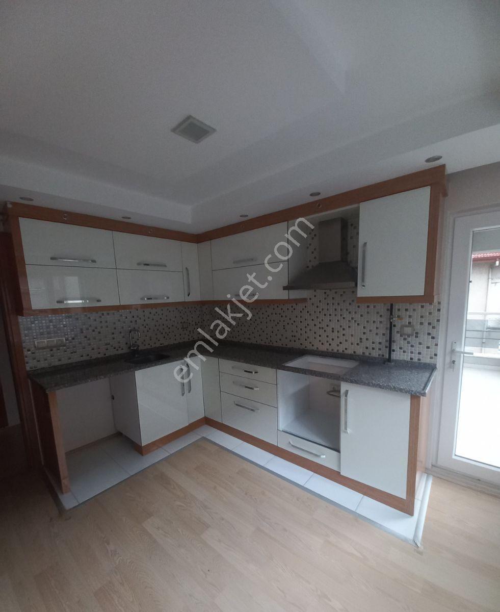 Emek Caddesinde Kiralık 3+1 Arakat Daire...