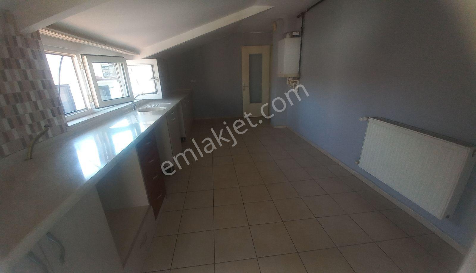 Atalarda Kiralık 3+1 Çatıkatı - Görsel 8