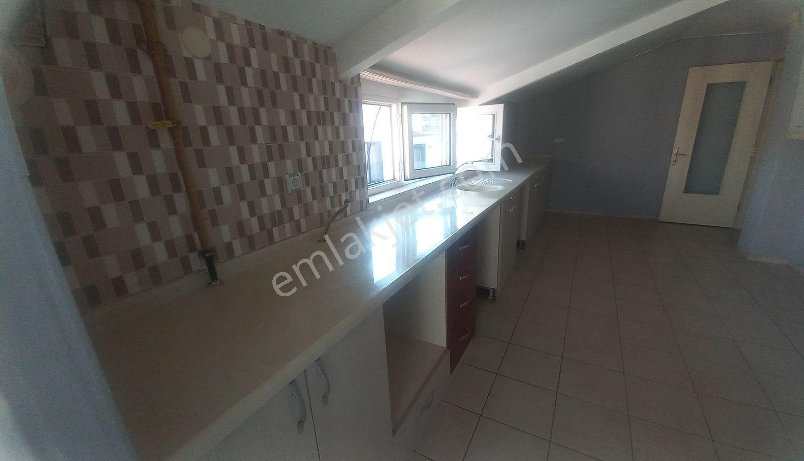 Atalarda Kiralık 3+1 Çatıkatı - Görsel 6