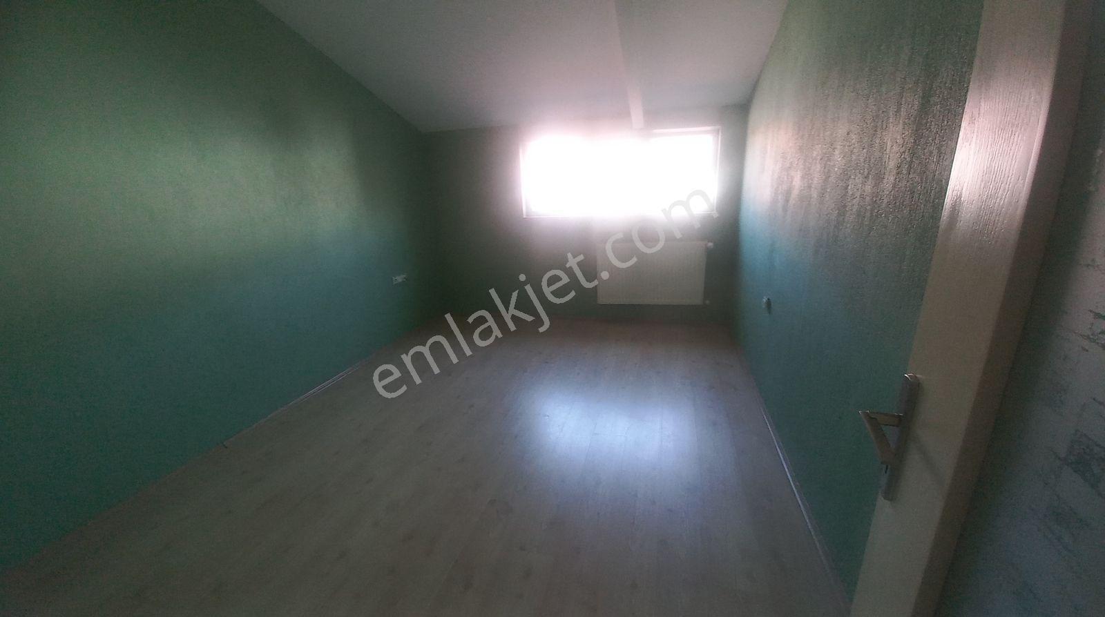 Atalarda Kiralık 3+1 Çatıkatı - Görsel 4