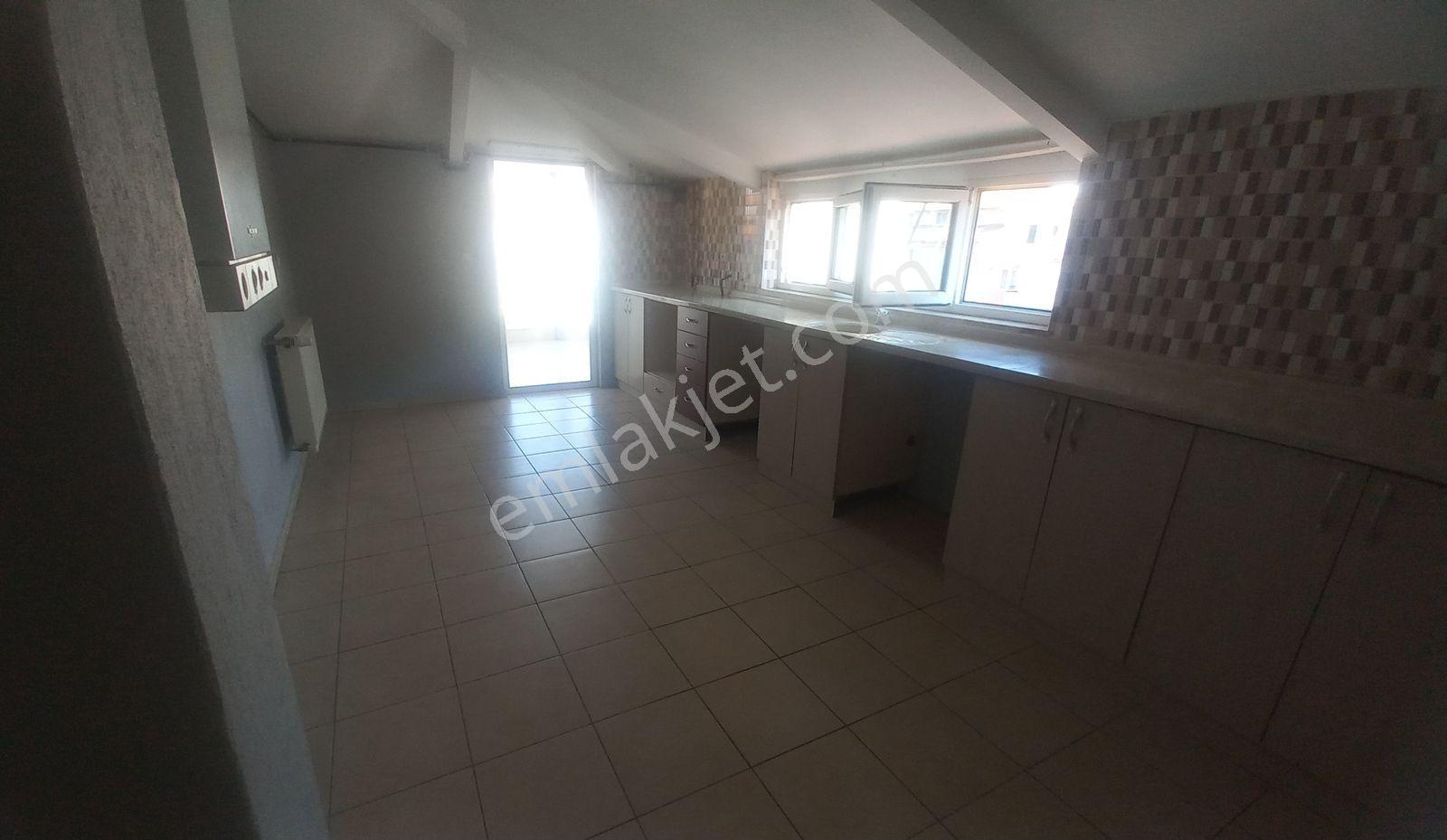 Atalarda Kiralık 3+1 Çatıkatı - Görsel 20