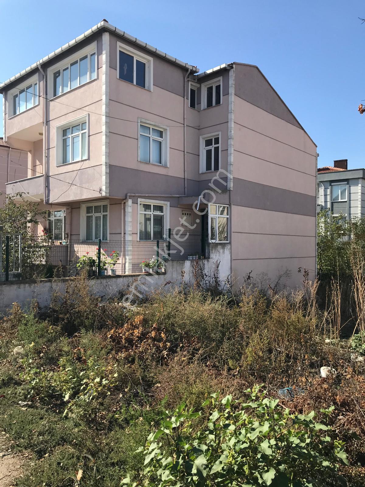 Atatürk Mahallesi Lise Yolunda Satilik Ev. - Görsel 6