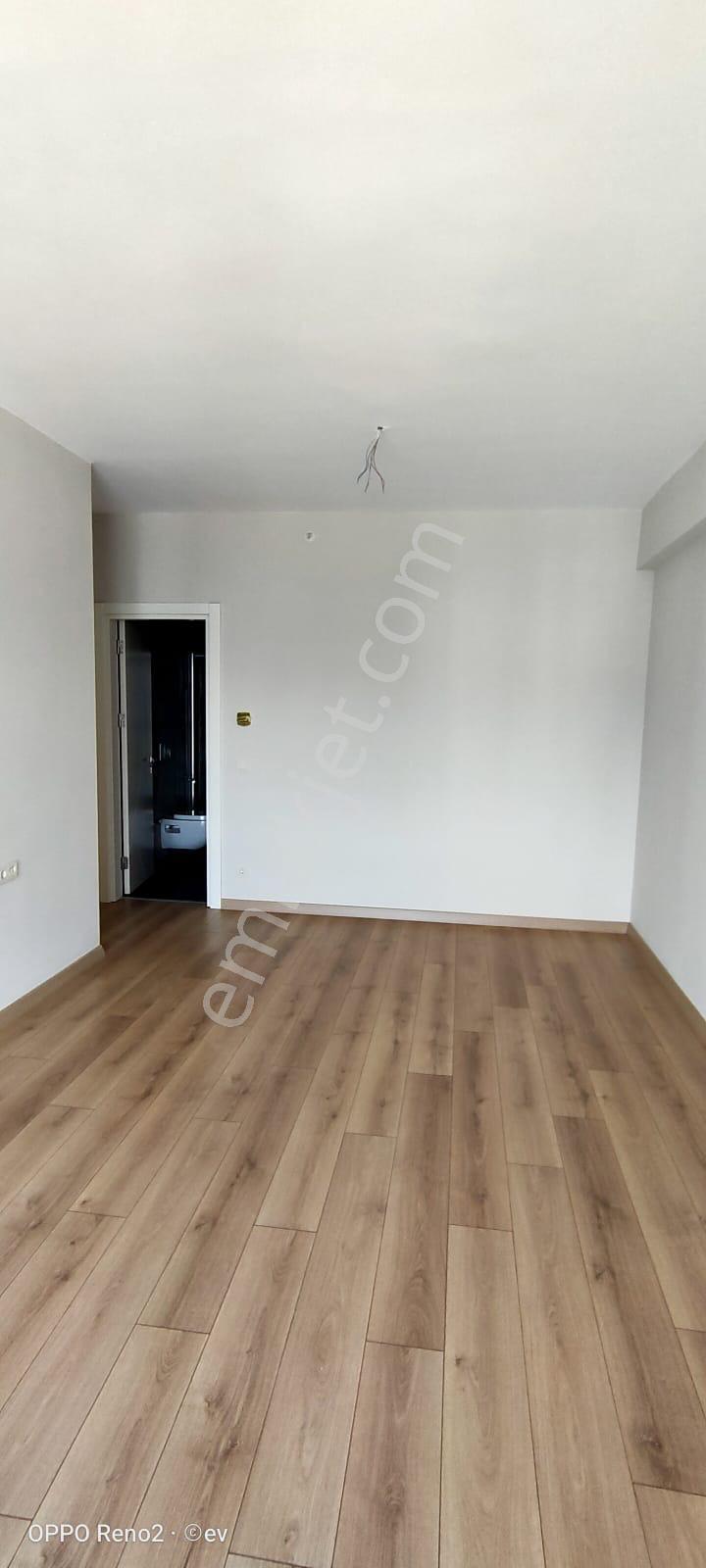 Trabzon Kaşüstü Marine City'de Satılık 3+1 Lüks Daire - Görsel 12