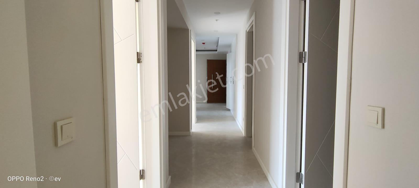 Trabzon Kaşüstü Marine City'de Satılık 3+1 Lüks Daire - Görsel 11