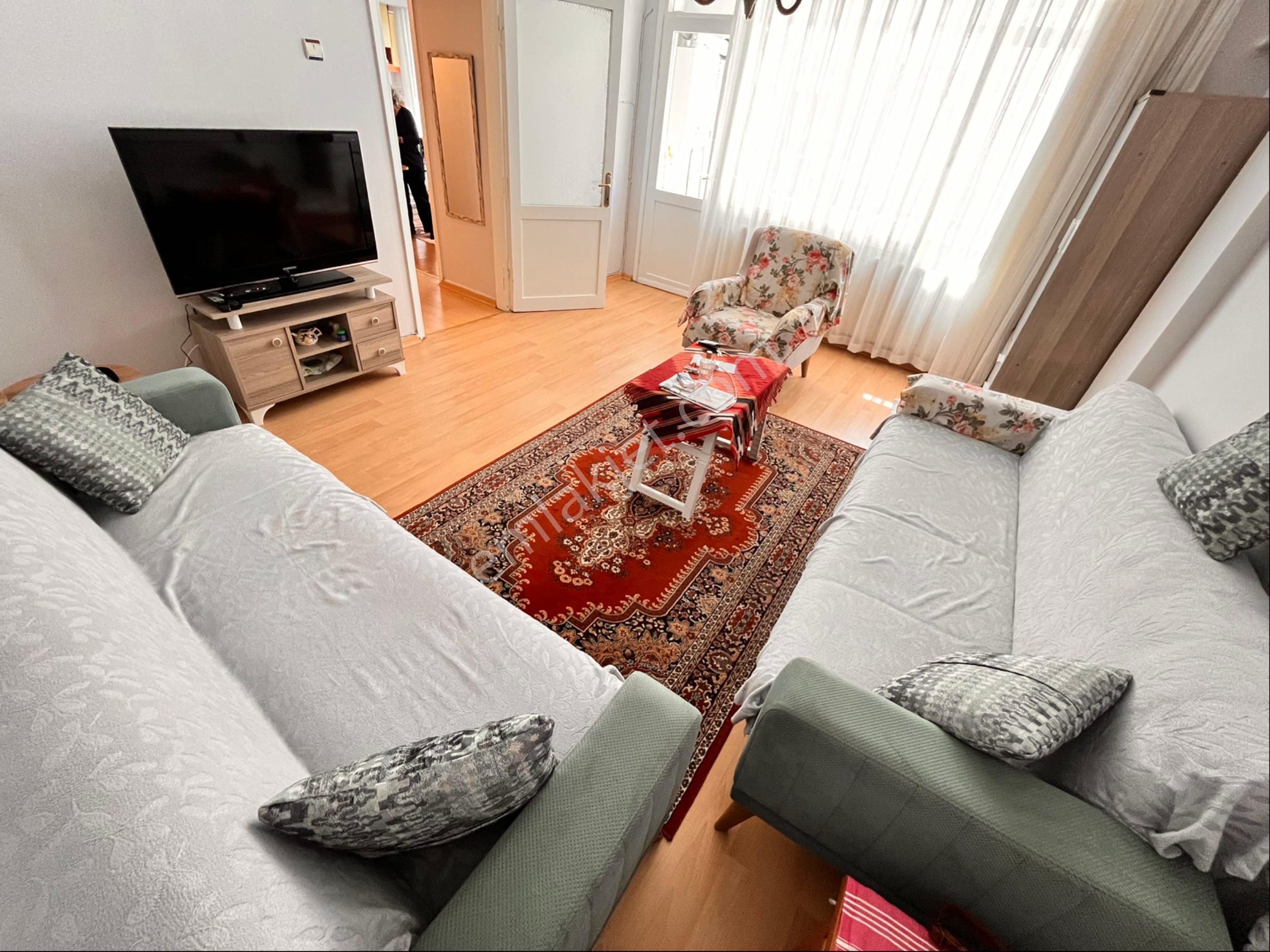 İnönü Cadde Paralelinde 2+1 95m2 Arakat Temiz Bakımlı Çift Cepheli Daire - Görsel 3
