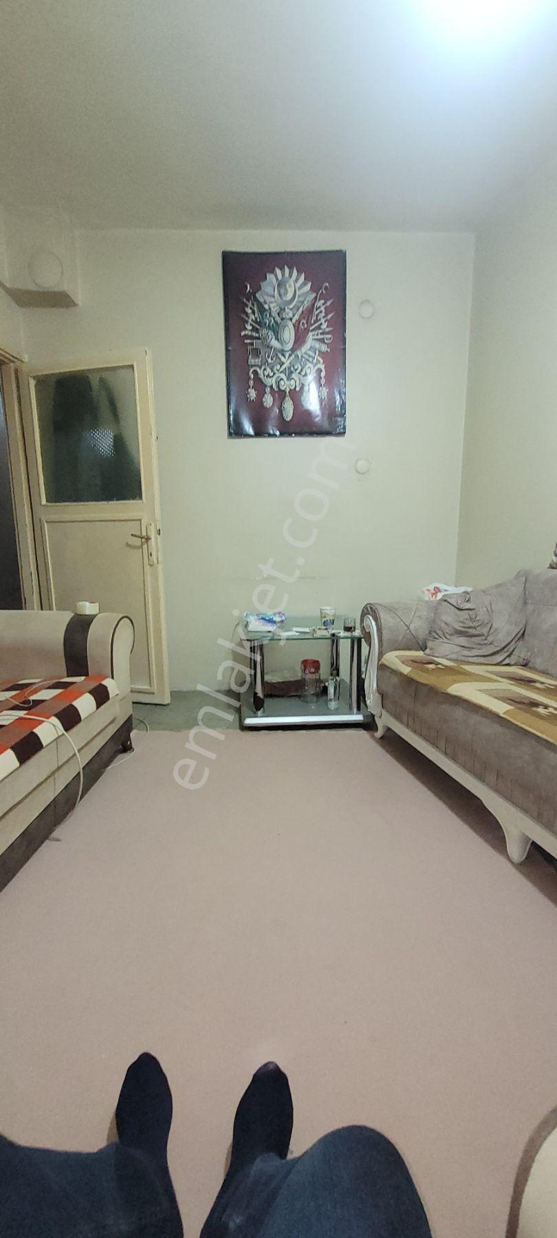 İstanbul Bahçelievler Bağlarmevkide Satılık 2+1 Duzgiriş Daire - Görsel 2