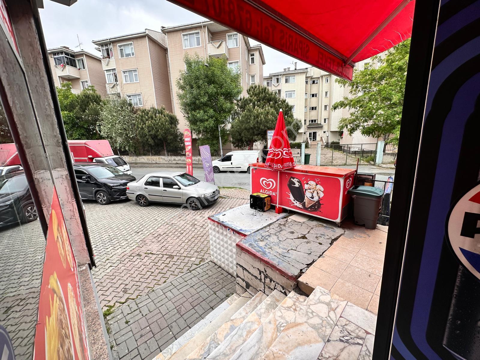 Küçükçekmece Halkalı'da Cadde Üzeri Kiralık Dükkan - Görsel 11