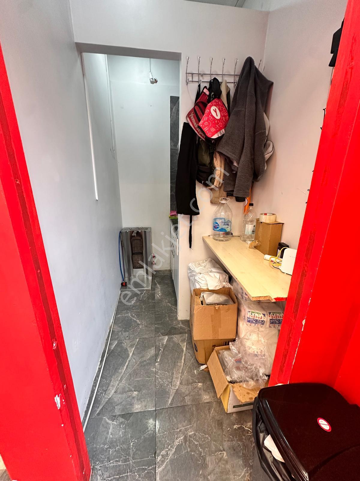 Küçükçekmece Halkalı'da Cadde Üzeri Kiralık Dükkan - Görsel 12