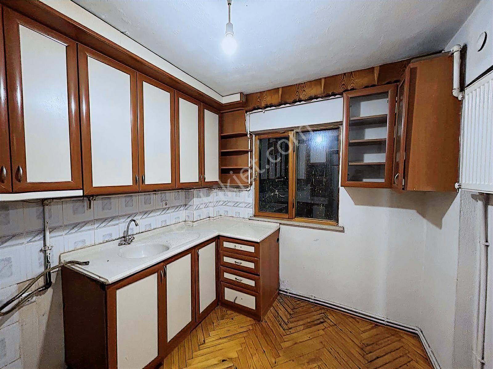 Ayşah'tan Atatürk Caddesi Üzerinde Ara Kat Satılık Daire - Görsel 11