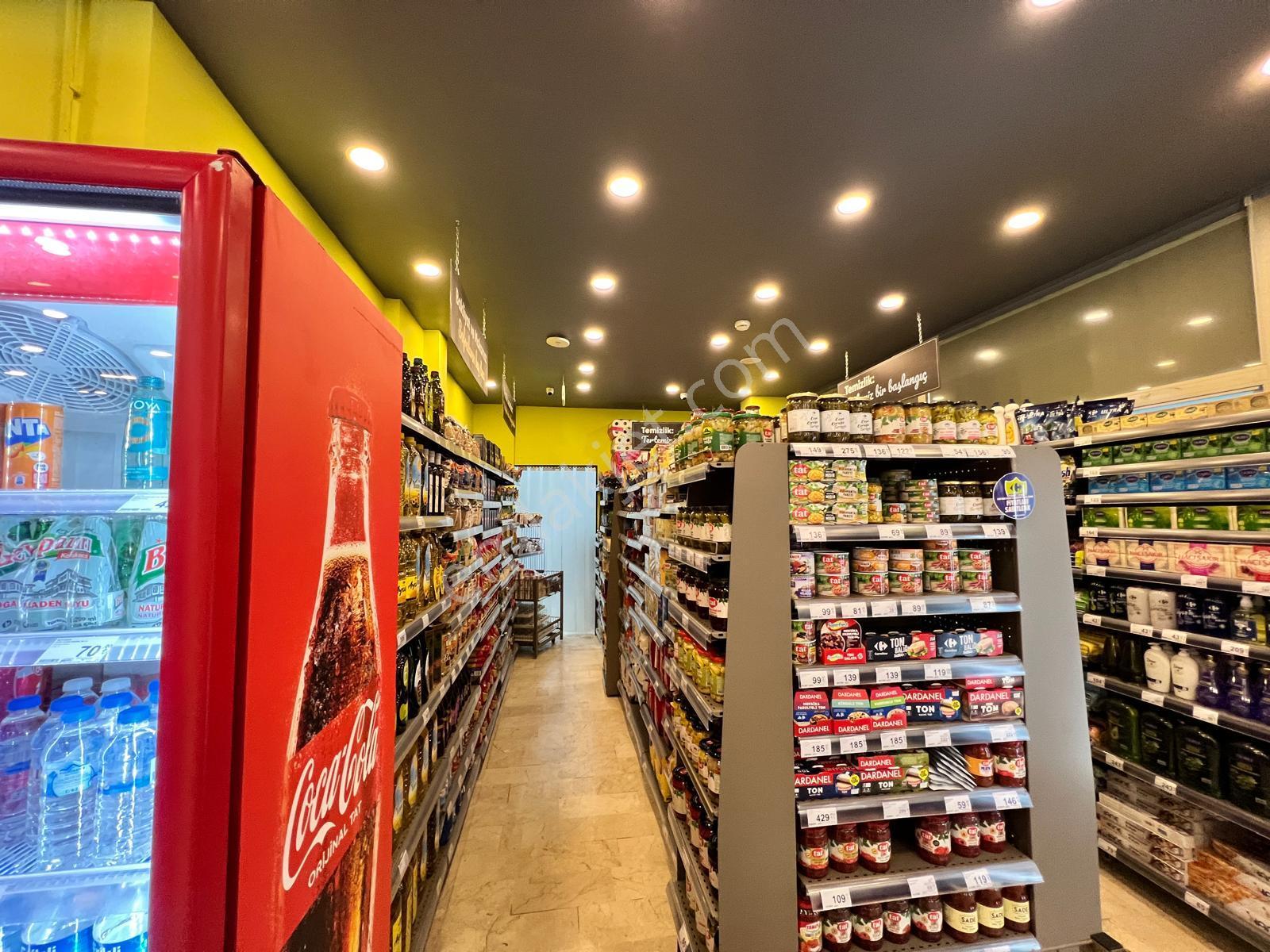 Çekmeköy 'de Yüksek Cirolu Hazır Devren Kiralık Kurumsal Market - Görsel 12