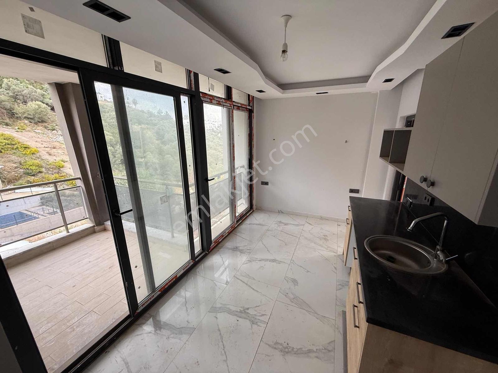Milas Güllük'de 5+1 Müstakil Havuz&bahçeli Fourlex Villa - Görsel 24