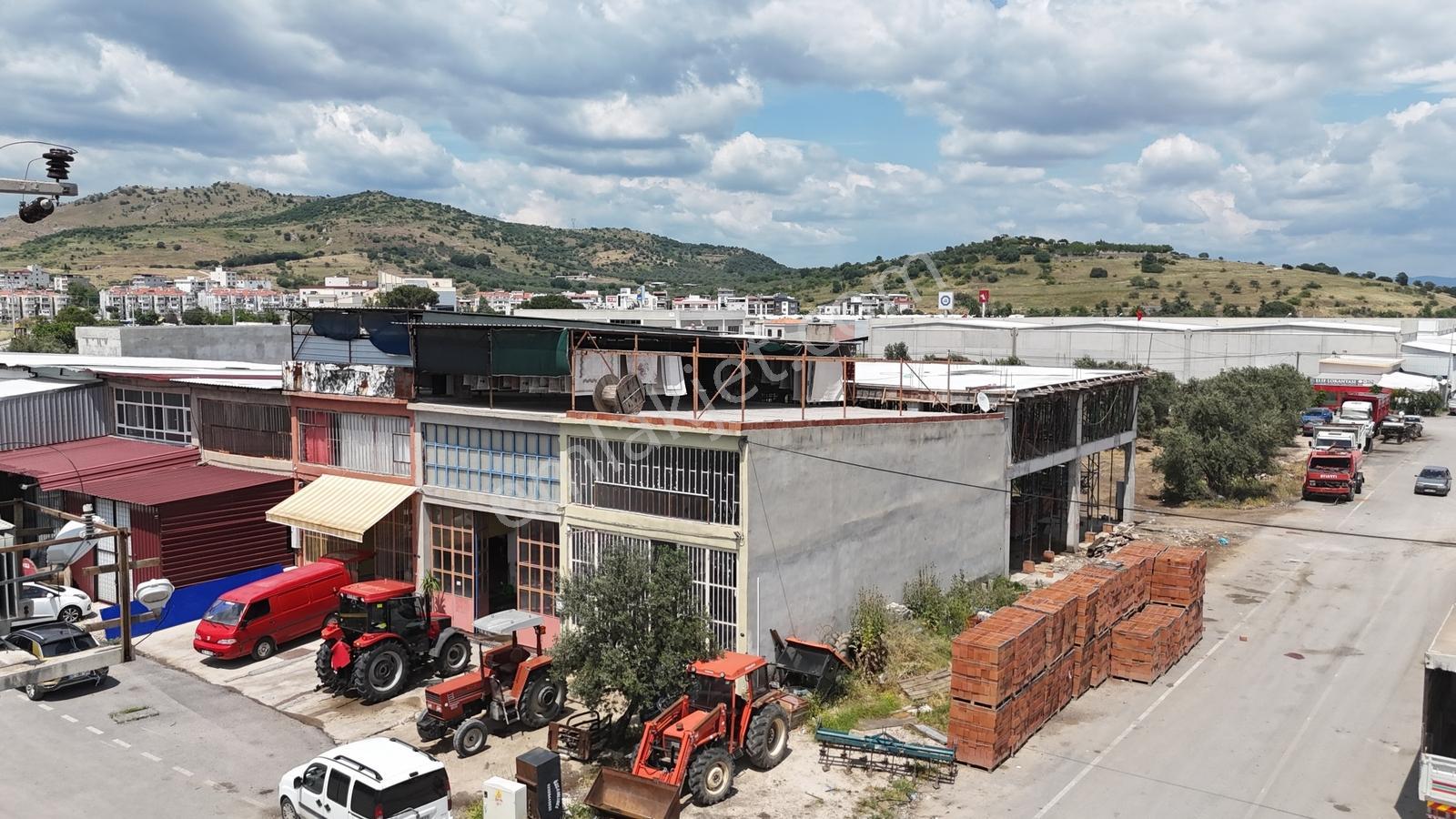 Bergama 3. Sanayi Sitesinde Satılık Köşe Dükkan! - Görsel 8