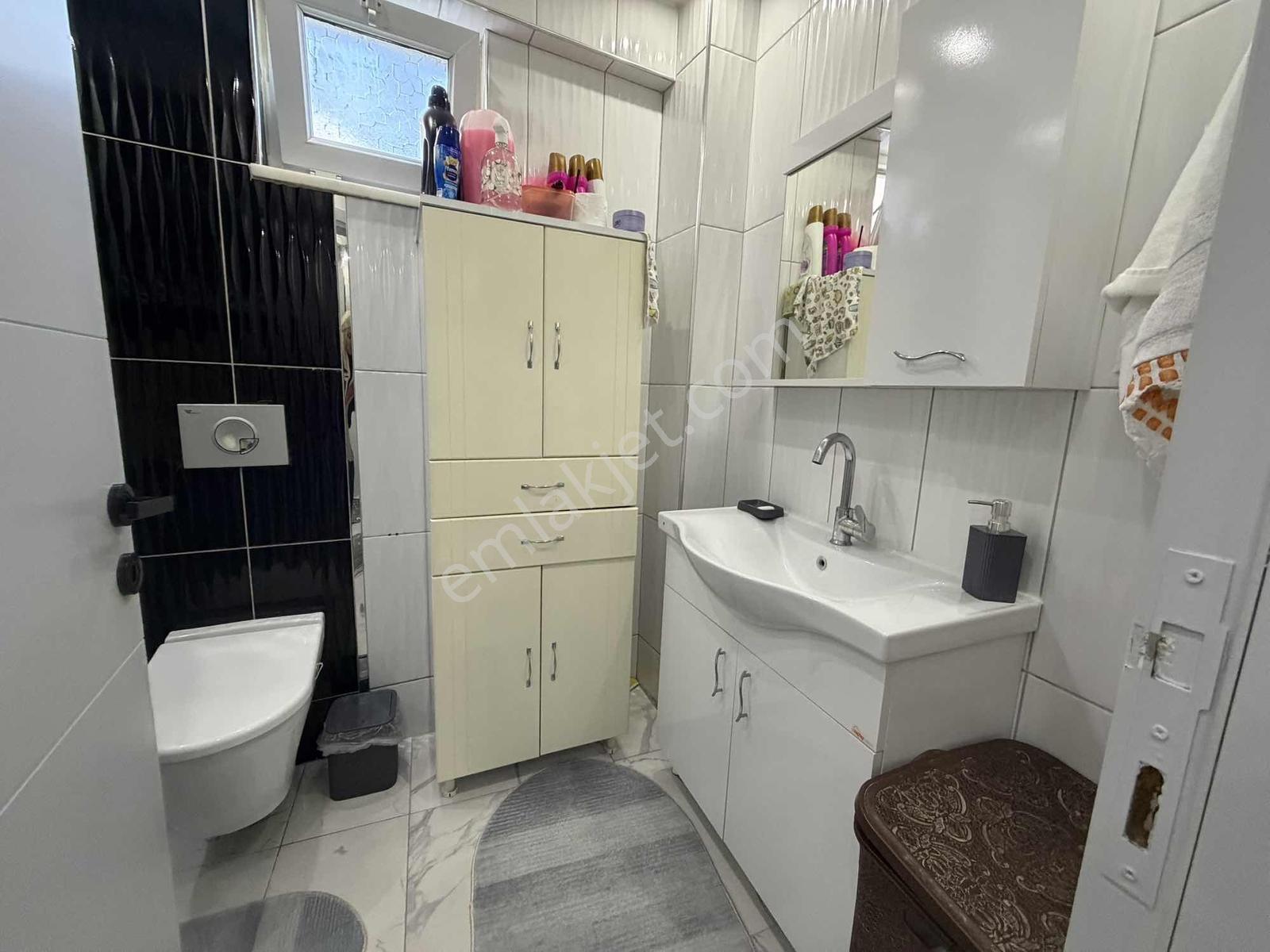 Satılık 3+1 Daire Maltepe Dubleks Veranda Ebevyn Banyo - Görsel 16