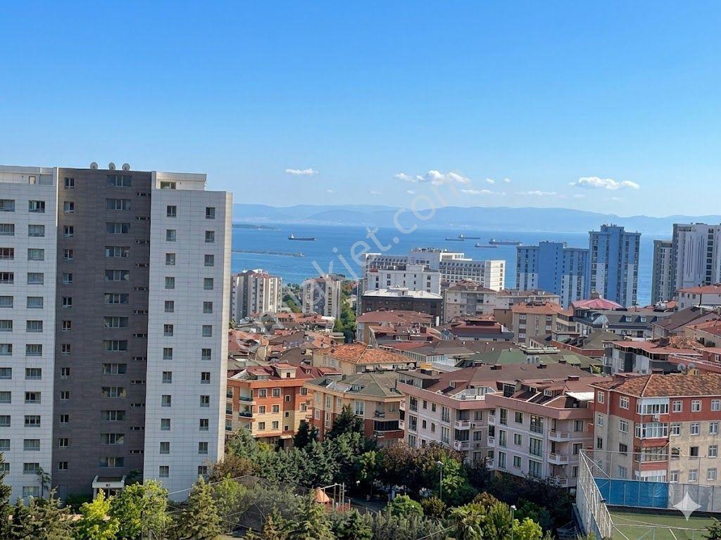 Pendik'te Deniz Manzaralı, Yerden Isıtmalı, Ebeveyn Banyolu 2+1 - Görsel 3