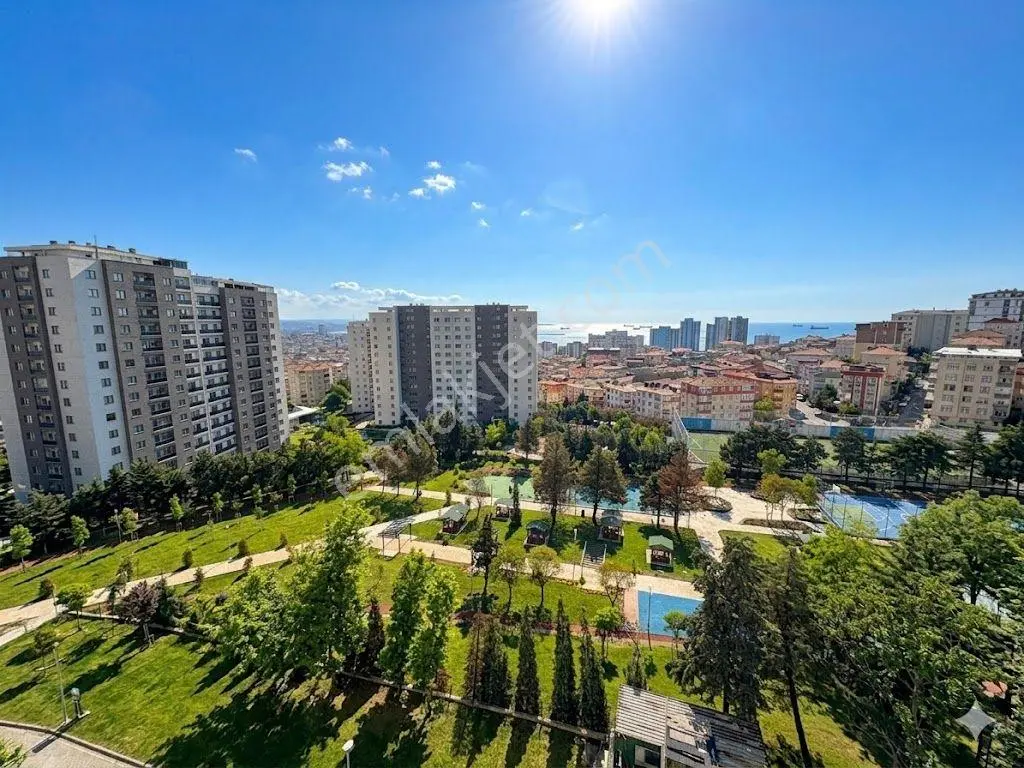 Pendik'te Deniz Manzaralı, Yerden Isıtmalı, Ebeveyn Banyolu 2+1