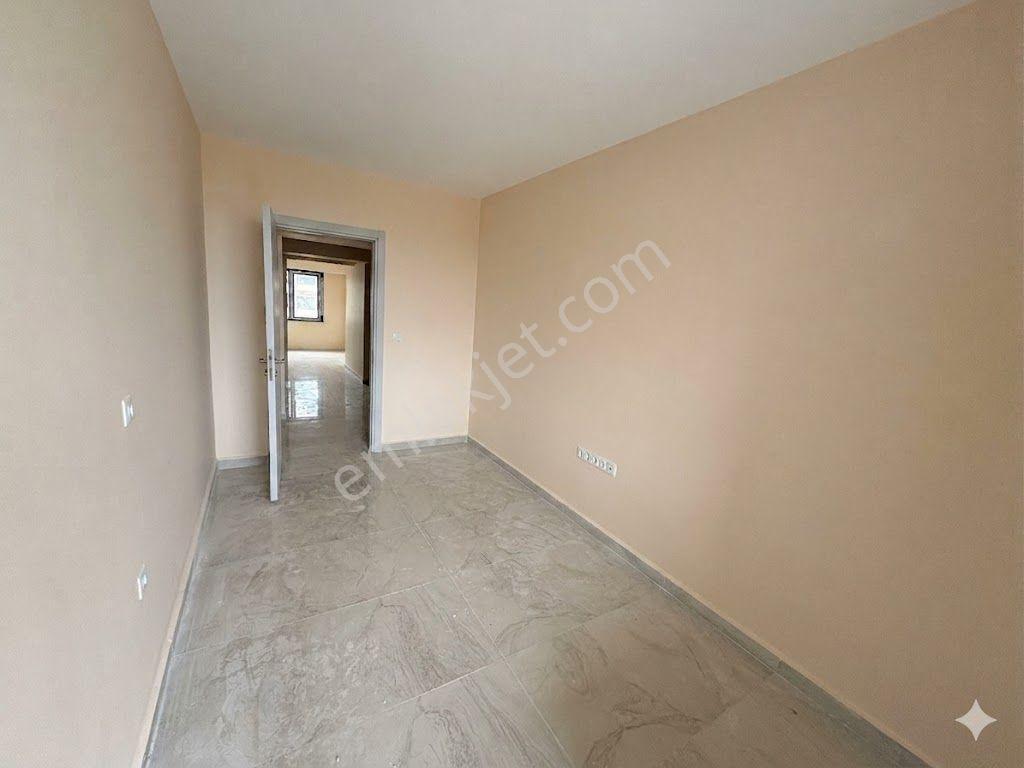 Pendik'te Deniz Manzaralı, Yerden Isıtmalı, Ebeveyn Banyolu 2+1 - Görsel 10