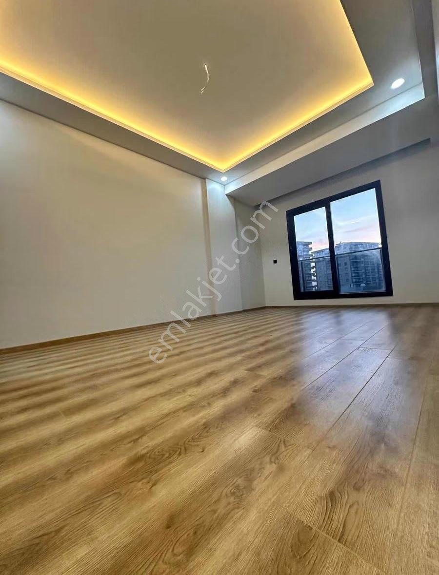Marev Emlak Gayrimenkulden Site İçerisinde Kiralık Lüks Daire - Görsel 4