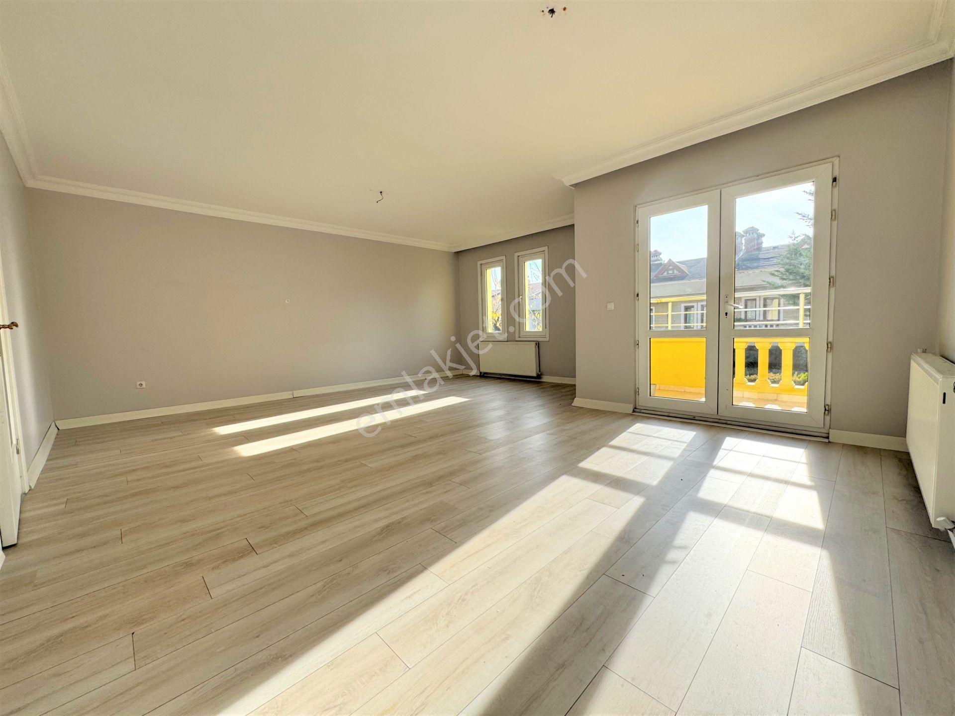 İstanbul House'dan Göktürk Ravza Evlerinde 6+2 Satılık Villa - Görsel 2