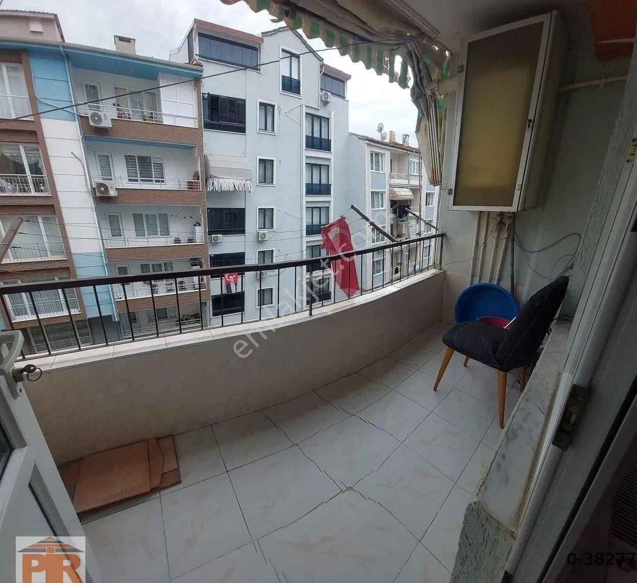 Eski Pazar Caddesinde 2+1 Eşyalı Satılık Daire - Görsel 35