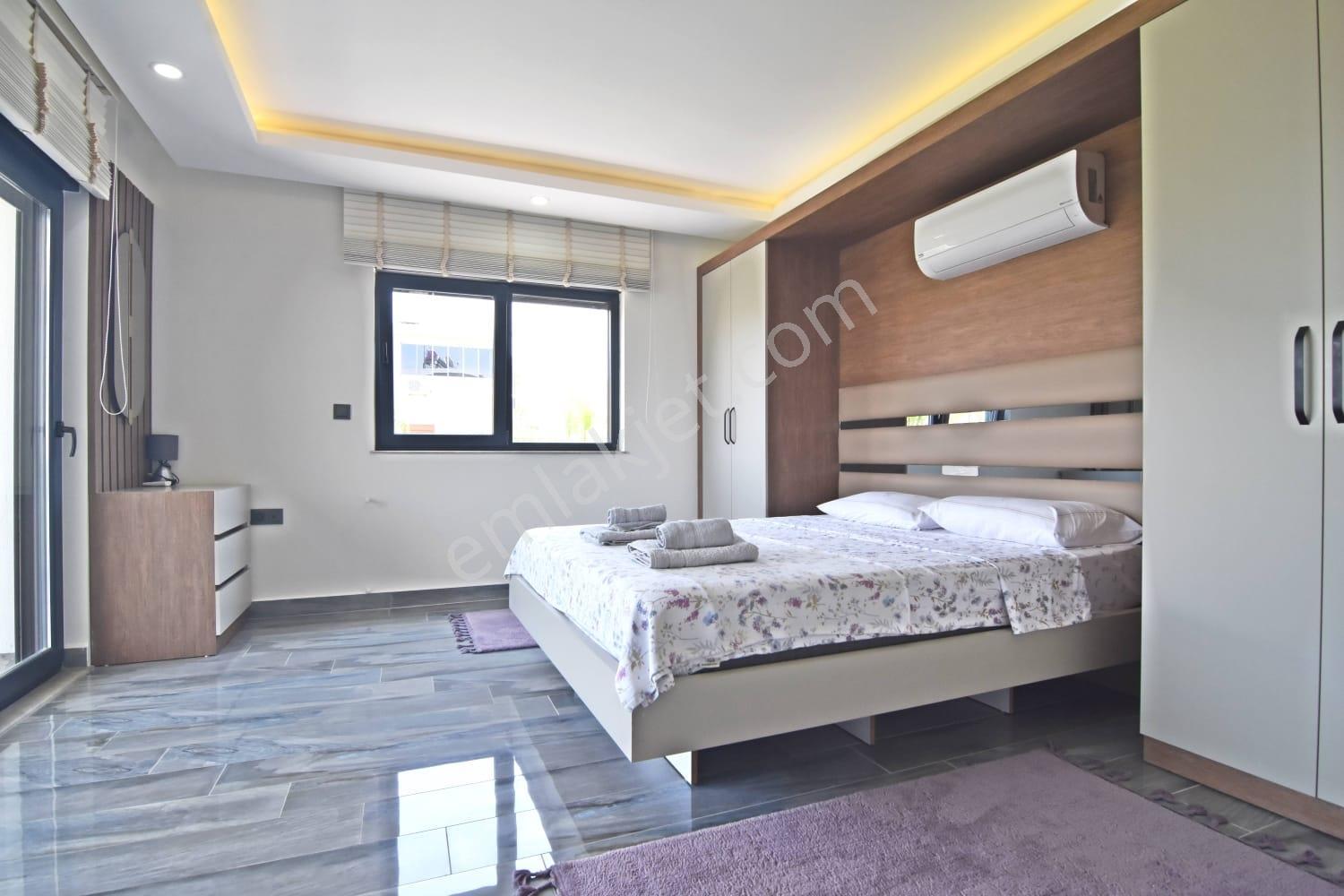 Kadriye'de 3+1 Ultra Lüks Villa Müstakil Havuzlu Ve Bahçeli - Görsel 9