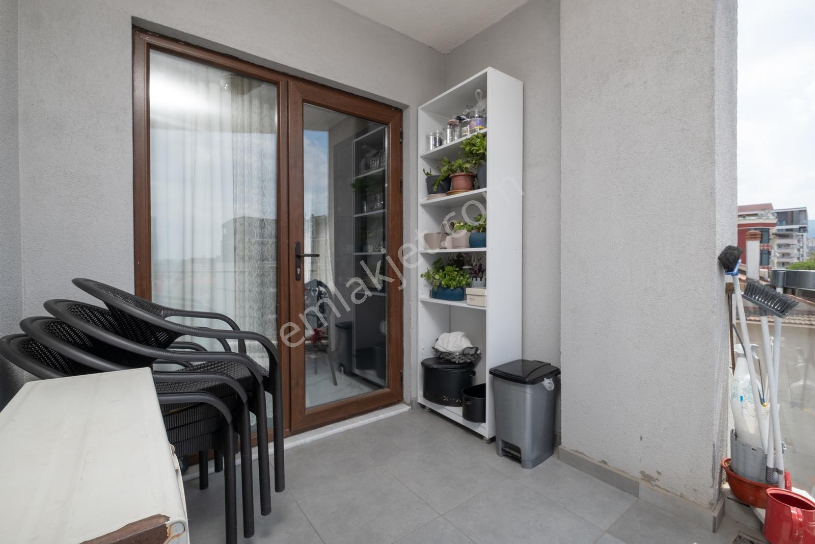 Remax Area Dan Gazi Caddesinde Satılık Ara Kat 3+1 Daire - Görsel 10