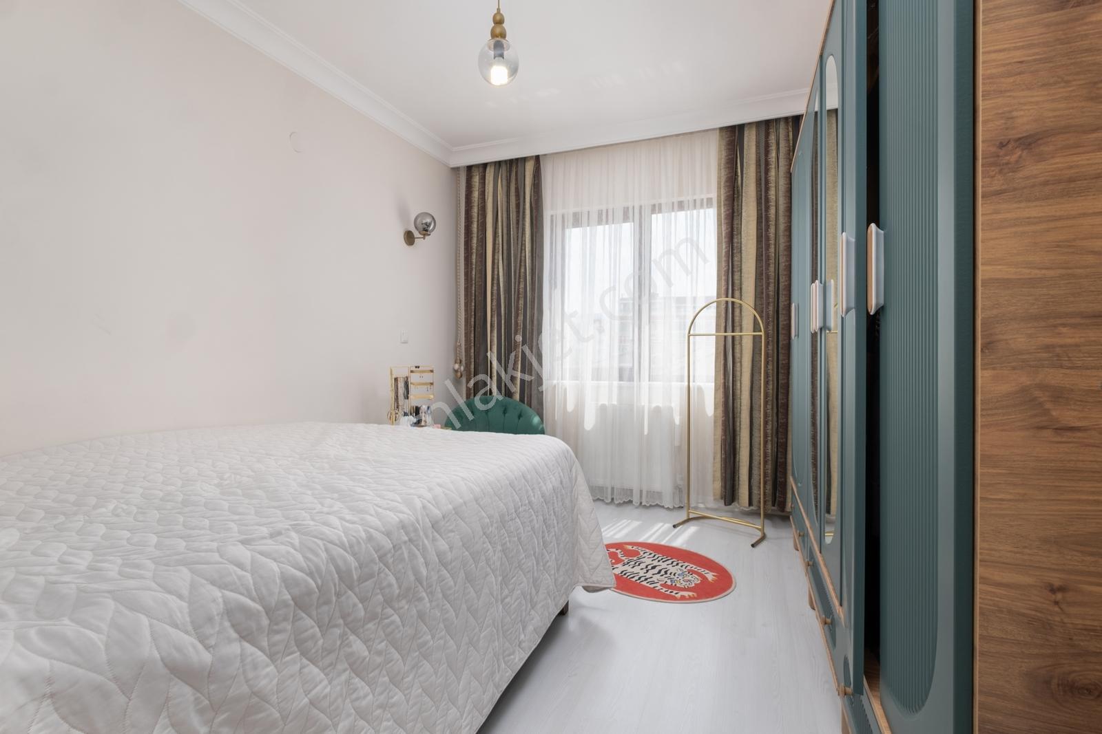 Remax Area Dan Gazi Caddesinde Satılık Ara Kat 3+1 Daire - Görsel 4
