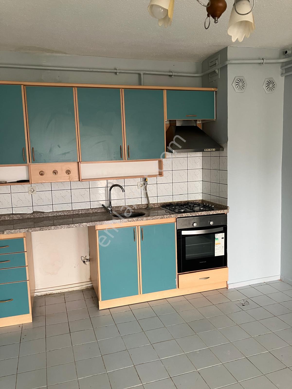 Ara Katta, Geniş Metrekareli, Merkezi Konumda 1+1 Kiralık - Görsel 2