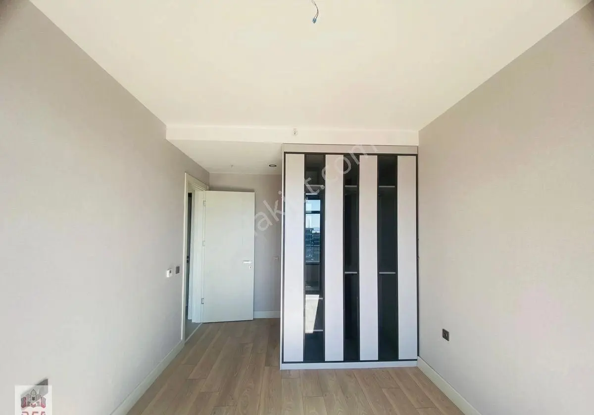 Velüx Ankara’da Muhteşem Manzaralı Büyük Tip 2 +1 - Görsel 3