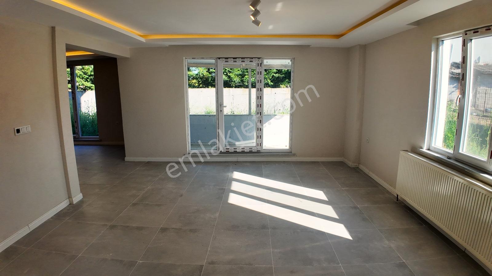 Tekirdağ Saray Güngörmezde Özel Yapım Lüks Villa - Görsel 14