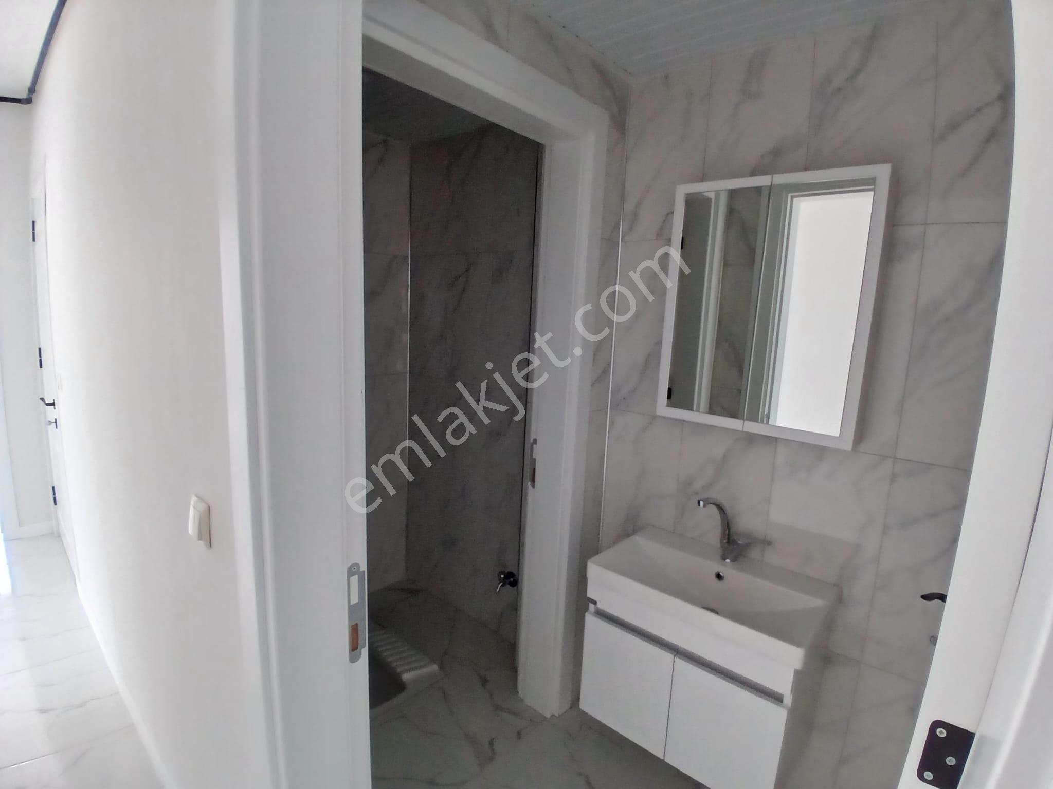 Akçay Emlak'tan Akşehir Gazi Mahallesi Adliye Lojmanları Yanında Ara Kat Kiralık Sıfır 3+1 Daire - Görsel 23