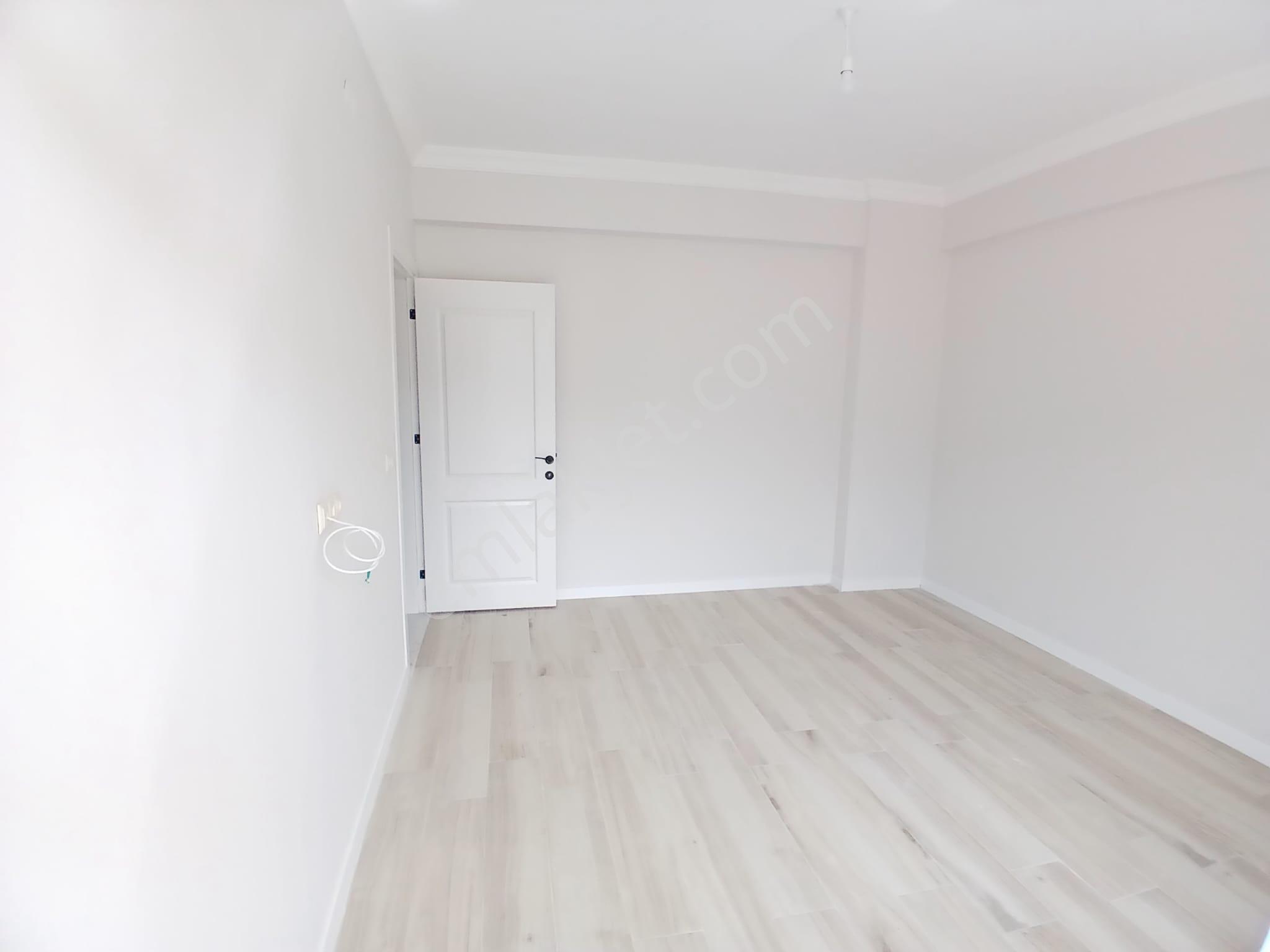 Akçay Emlak'tan Akşehir Gazi Mahallesi Adliye Lojmanları Yanında Ara Kat Kiralık Sıfır 3+1 Daire - Görsel 11