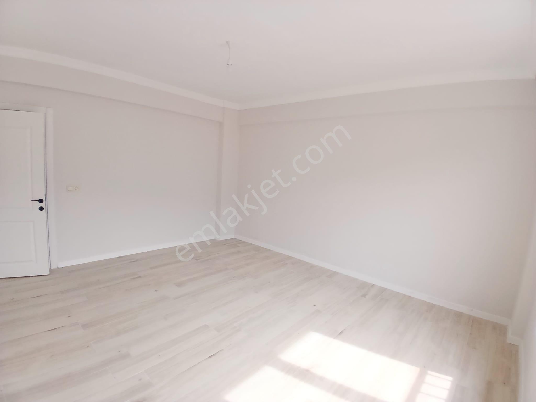 Akçay Emlak'tan Akşehir Gazi Mahallesi Adliye Lojmanları Yanında Ara Kat Kiralık Sıfır 3+1 Daire - Görsel 7