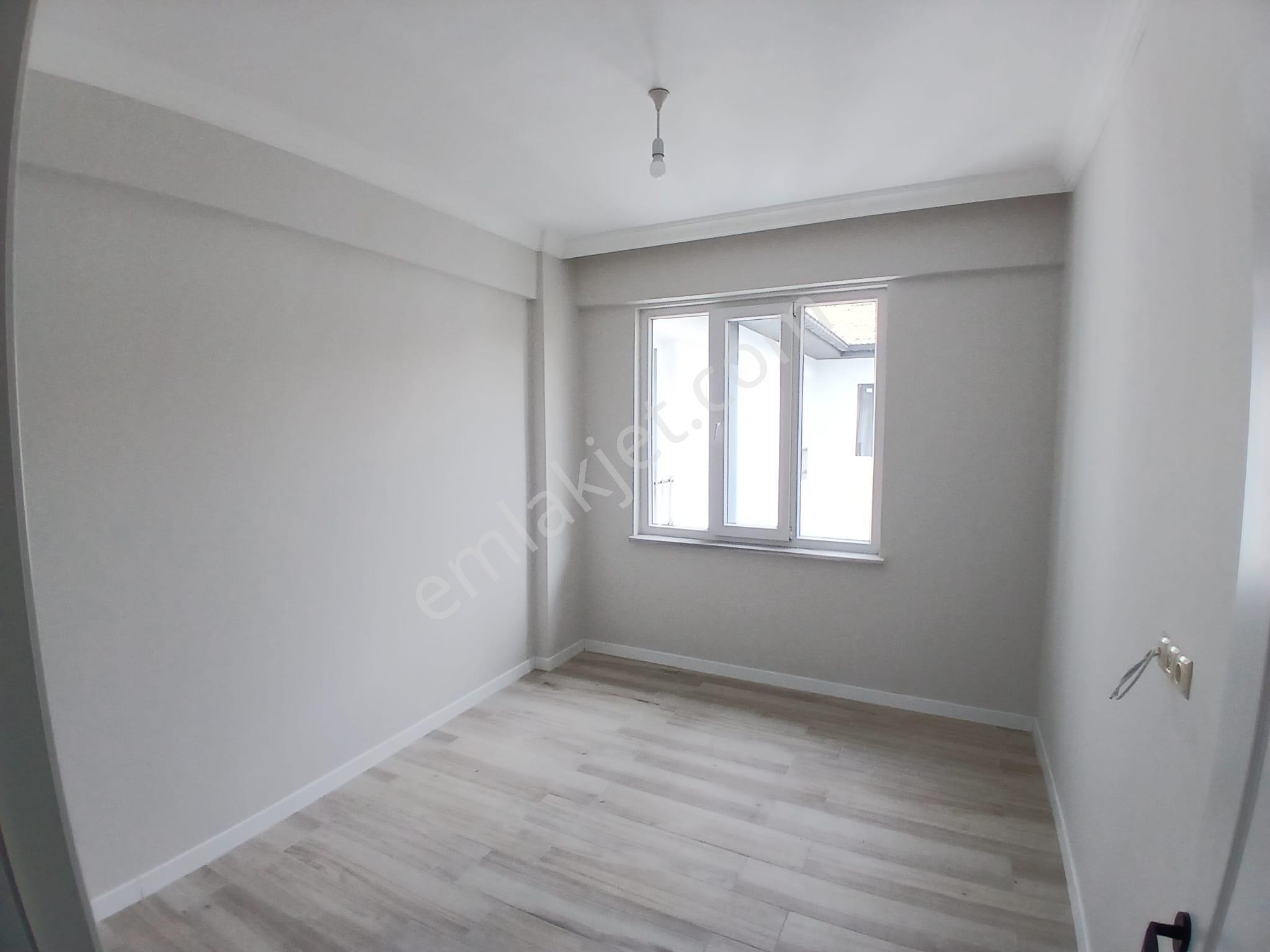 Akçay Emlak'tan Akşehir Gazi Mahallesi Adliye Lojmanları Yanında Ara Kat Kiralık Sıfır 3+1 Daire - Görsel 34