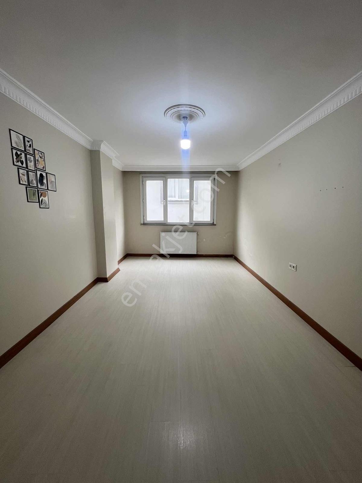Metrobüse Yakın Geniş M2 Otoparklı Daire - Görsel 12