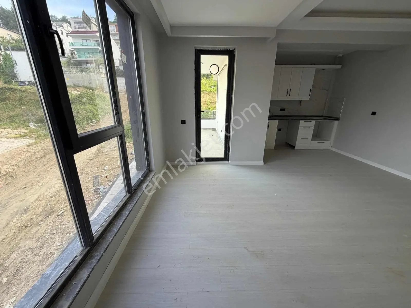 İncesu Yalı Mahallesi'nde Eşyasız 2+0 Satılık Daire - Görsel 2