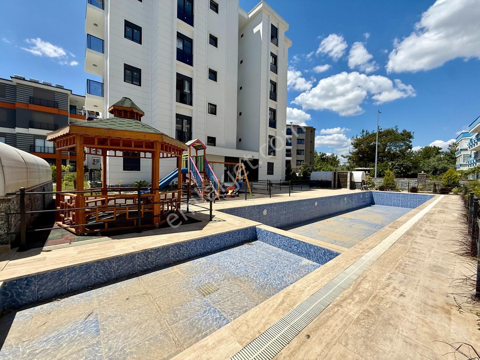 Havuzlu Site İçinde Arakatta 1+1 Bölgenin En Geniş Dairelerinden - Görsel 23