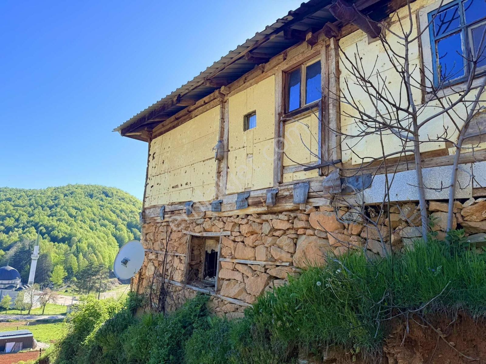 İznik Kutluca Mahallesinde Doğayla İç İçe Eşsiz Konumda - Görsel 27