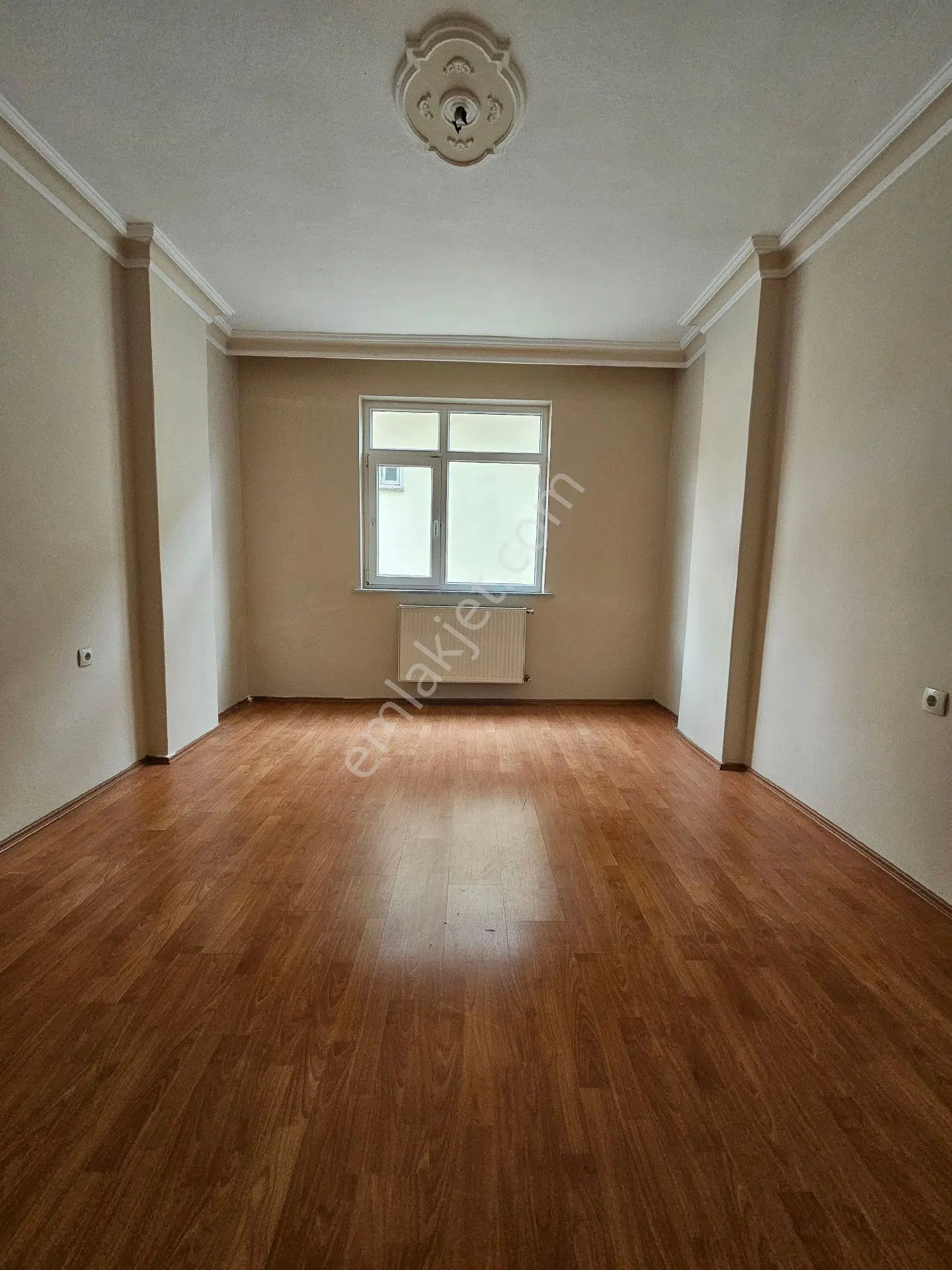 Kiralık Metrobüse Yakın 3+1 Daire - Görsel 9