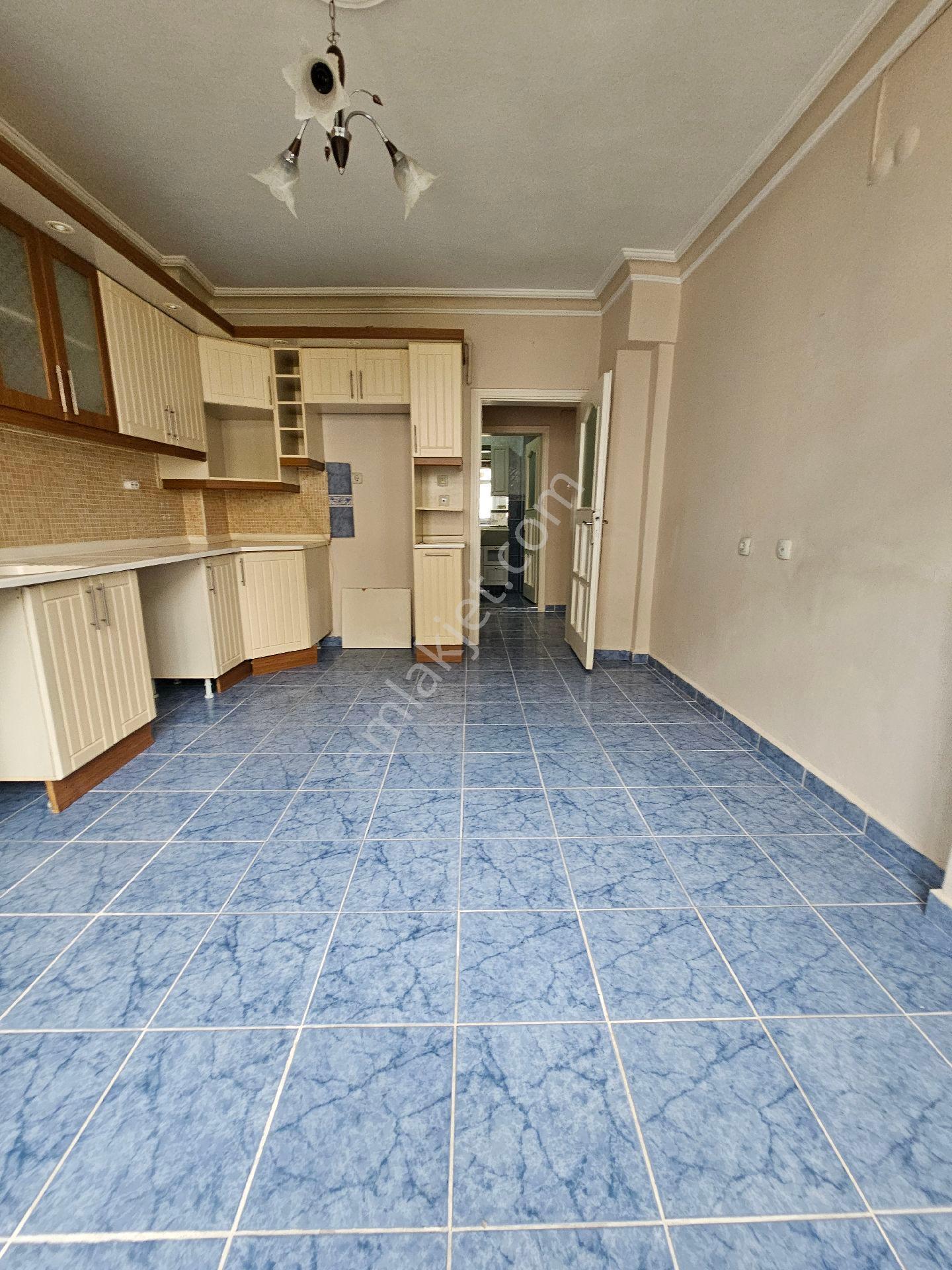 Kiralık Metrobüse Yakın 3+1 Daire - Görsel 21