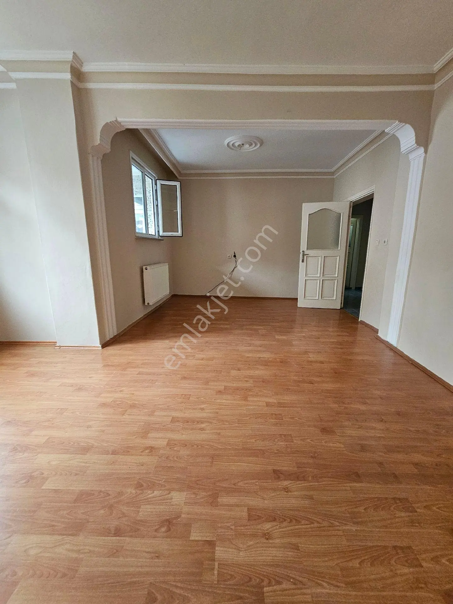 Kiralık Metrobüse Yakın 3+1 Daire - Görsel 4