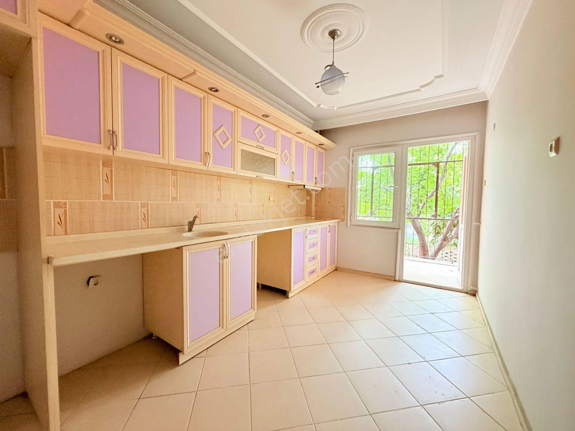 🏡 Göl-san Gayrimenkul’den 🏡 Zafer Mah. Site İçerisinde 3+1 Satılık Daire - Görsel 3