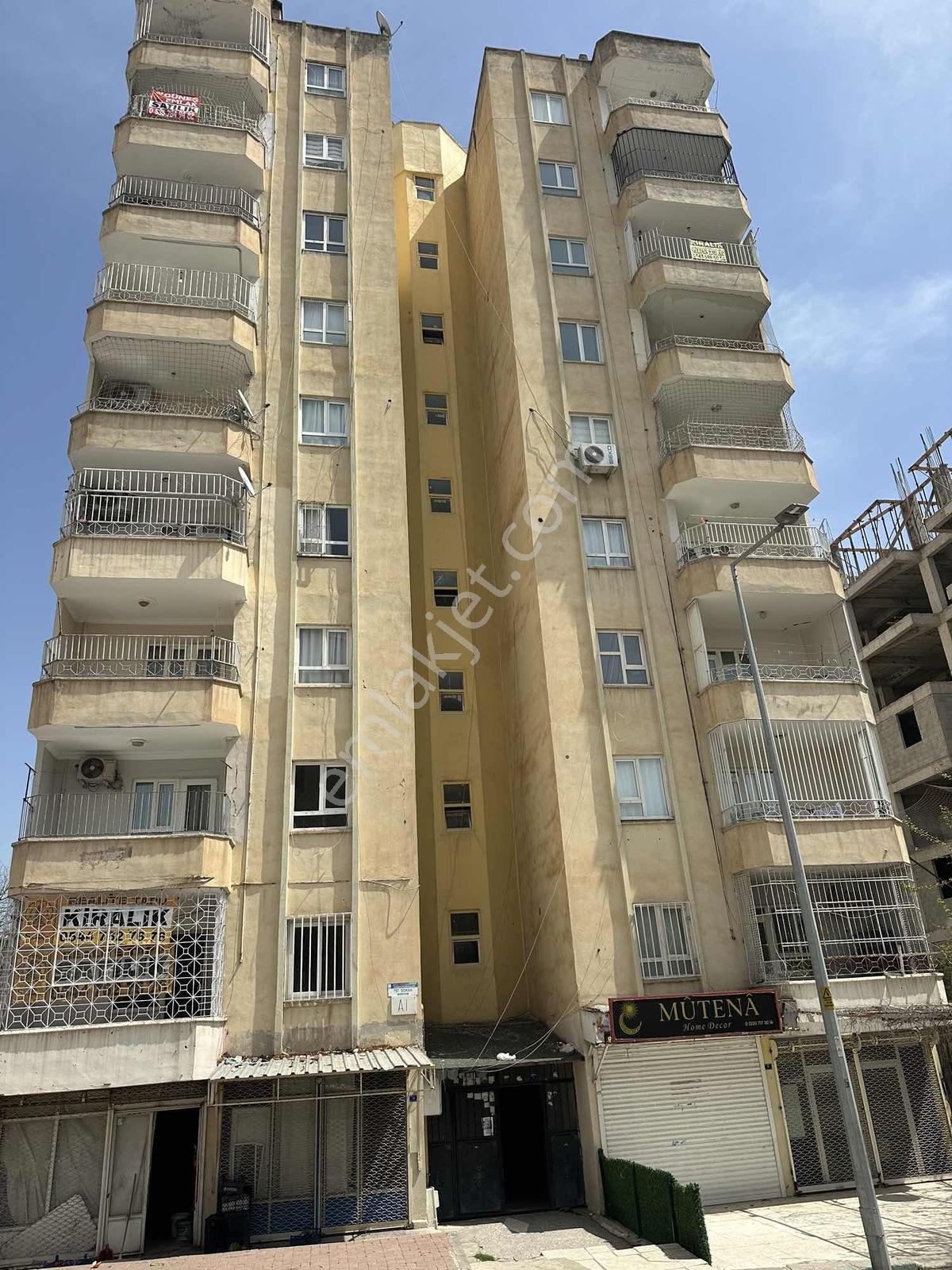 Uçaksavar Adliye Civarı Satlık