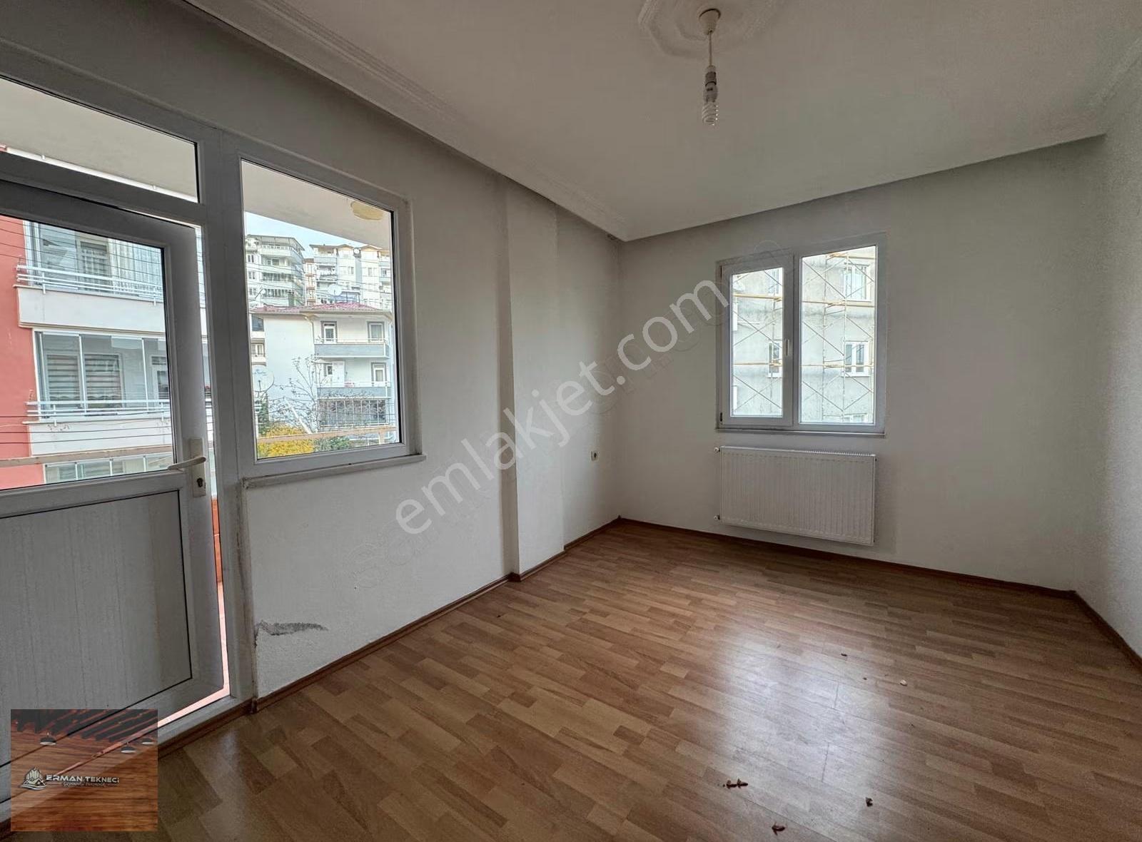 Ordu Perşembe Düz Mahallede Kiralık 3+1 Arakat Daire - Görsel 18